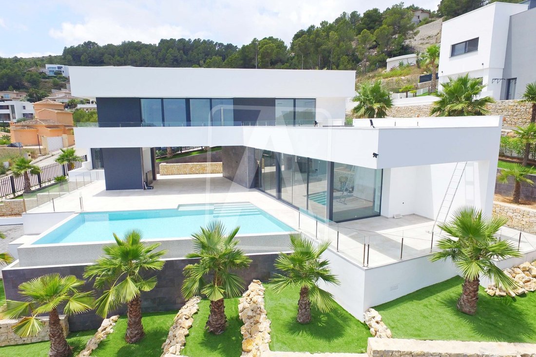 Villa in Alicante, Valencian Community, Spain 1 - 11587989