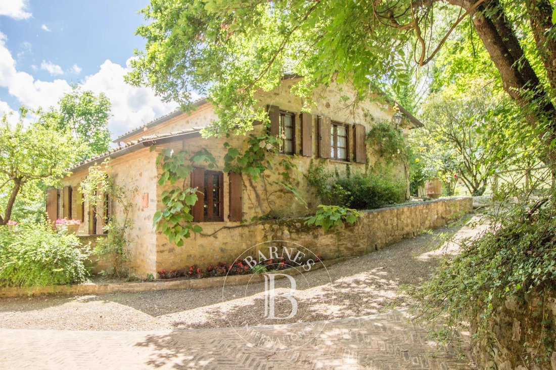 Umbertide, Umbria, Italy 3 - 16268497