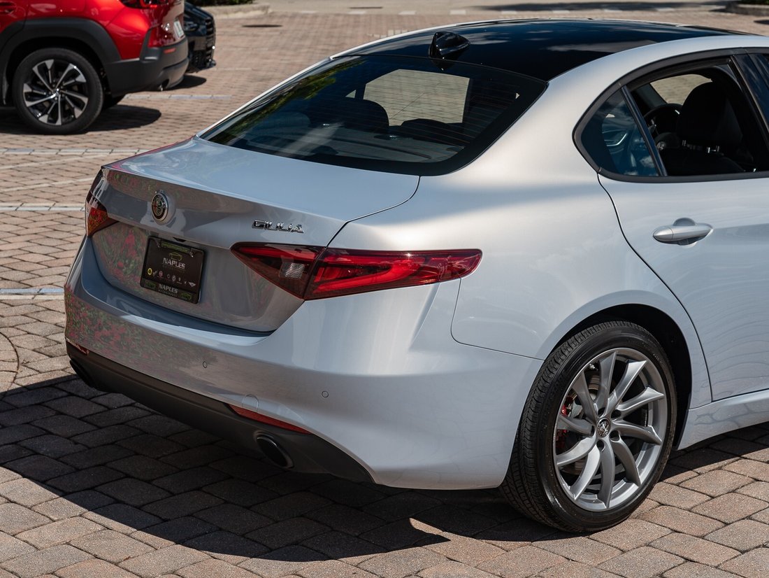 Sedan in Naples, FL 3 - 16203226