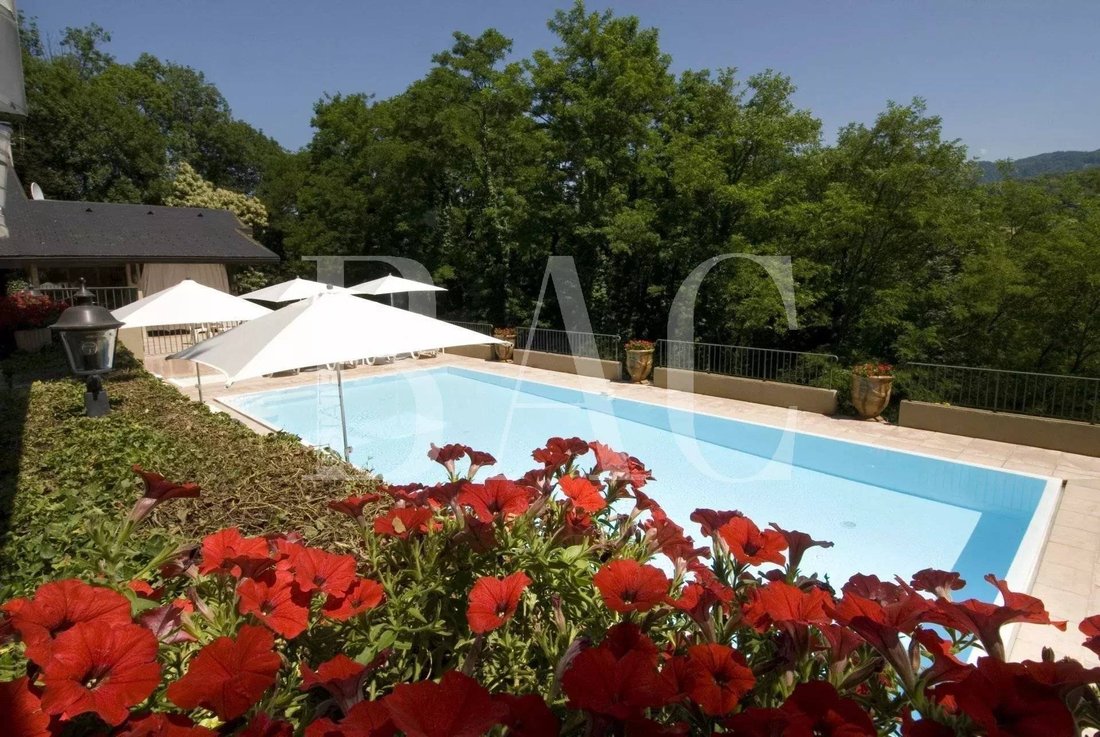 Château des Rêves Alpins: A 7-Hectare Savoyard Kingdom Between Sky & Snow