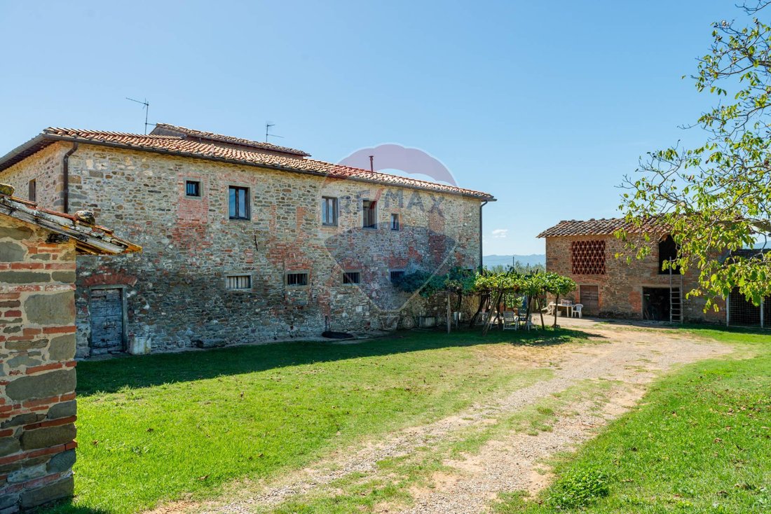 Country House in Reggello, Tuscany, Italy 2 - 16273643