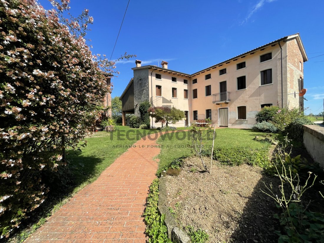 House in Malo, Veneto, Italy 1 - 16222796