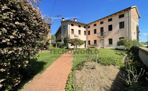 House in Malo, Veneto, Italy 1