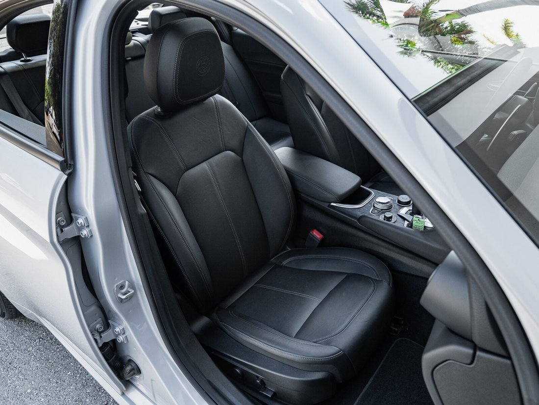 Sedan in Naples, FL 4 - 16203226