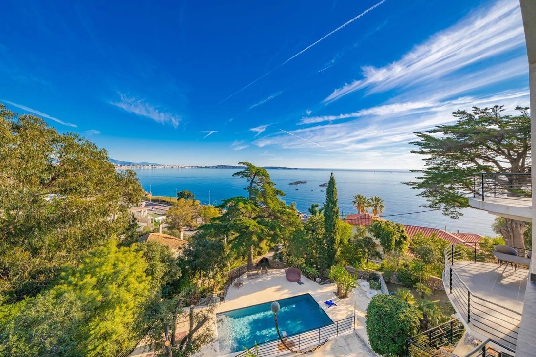 Villa in Cannes, Provence-Alpes-Côte d'Azur, France 4 - 16272533