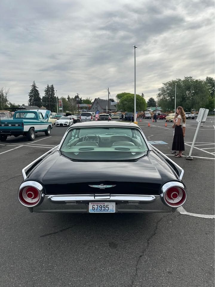 Coupe in Glendale, United States 4 - 16270590