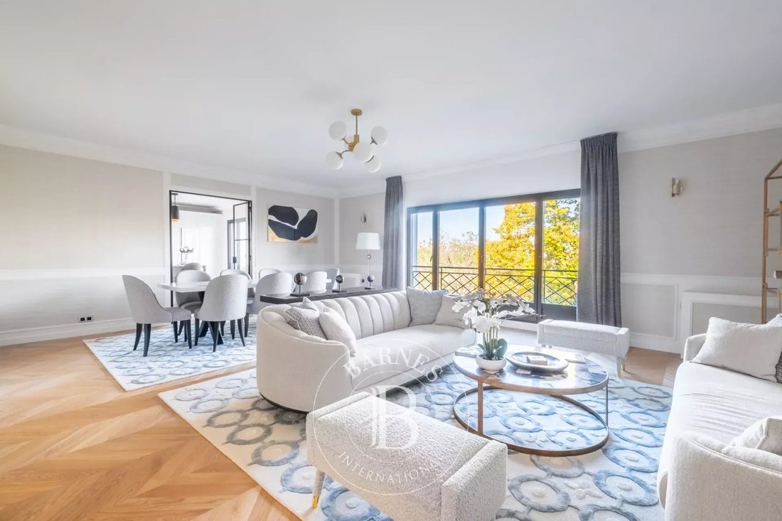 Apartment in Dupleix-Motte Picquet, Paris 15e Arrondissement, Paris 2 - 16272508