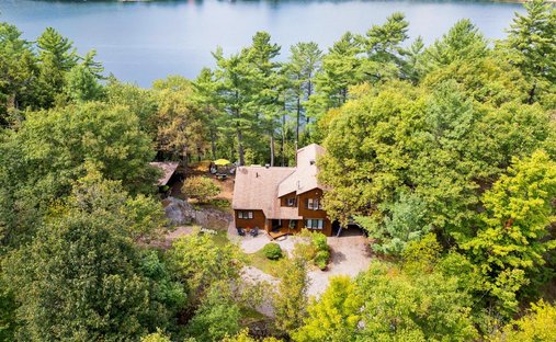 Casa a Val-des-Monts, Québec, Canada 1