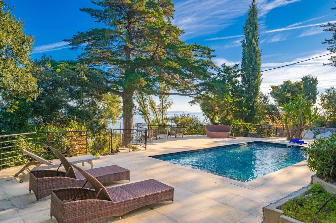 Villa in Cannes, Provence-Alpes-Côte d'Azur, France 3 - 16272533