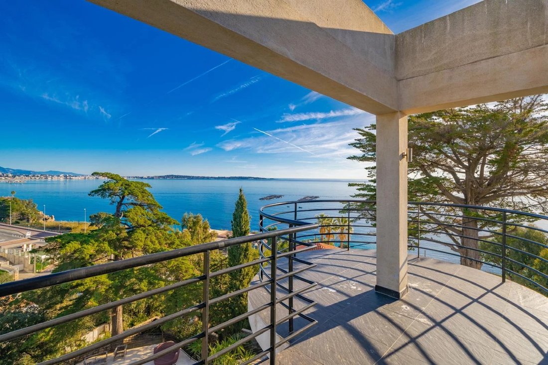 Villa in Cannes, Provence-Alpes-Côte d'Azur, France 5 - 16272533
