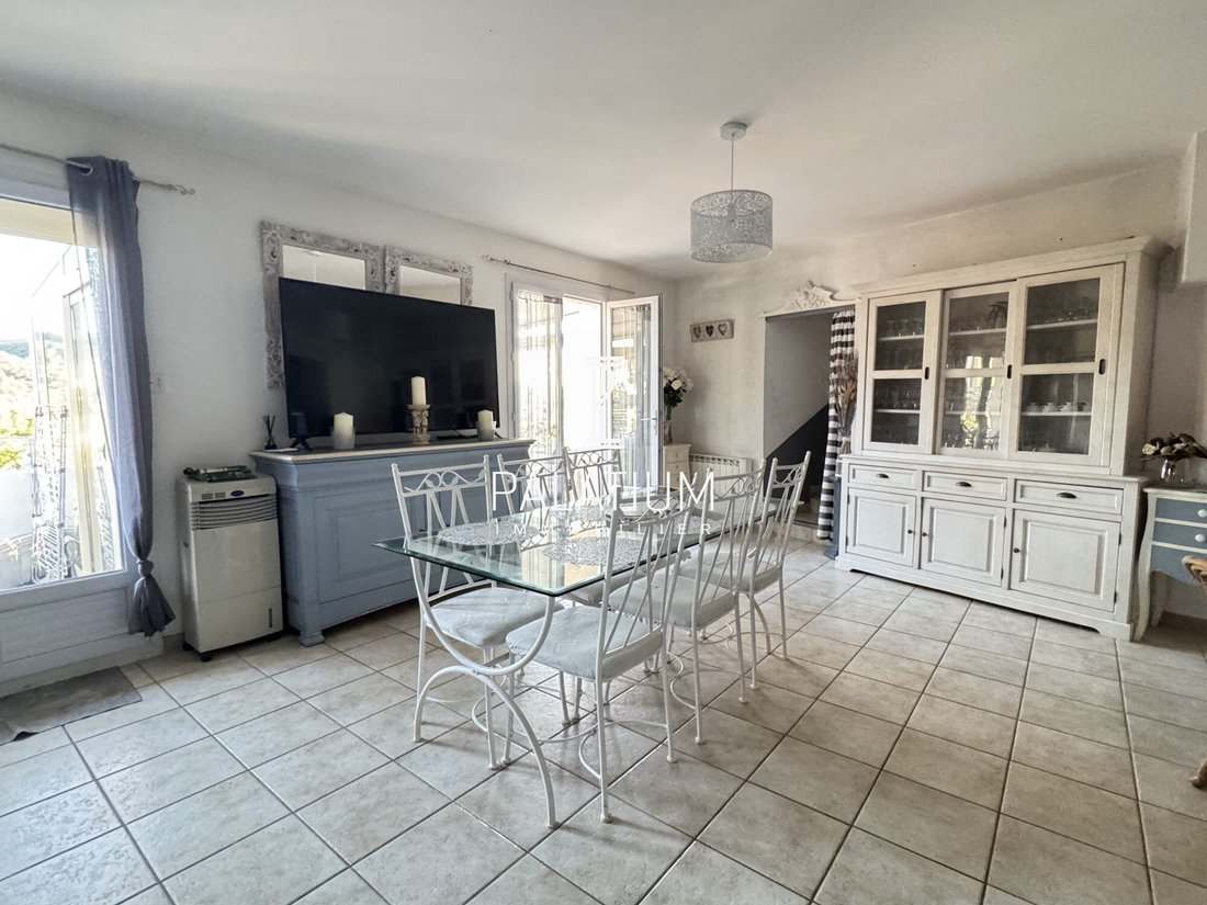 House in Greoux-les-Bains, Provence-Alpes-Côte d'Azur, France 2 - 16274827