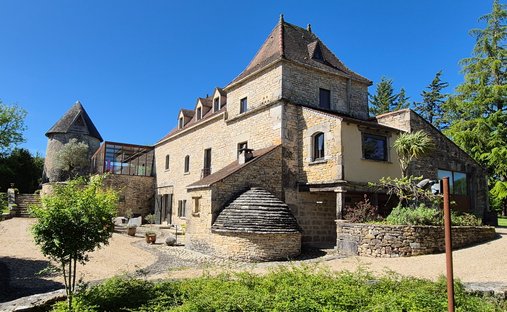 House in Varaire, Occitania, France 1