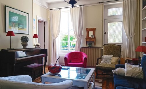 Sale Manor 735 M² 17 Rooms