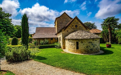 House in Caylus, Occitania, France 1