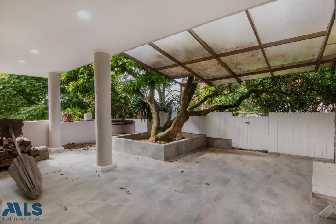 House in Medellín, Antioquia, Colombia 1 - 16270915