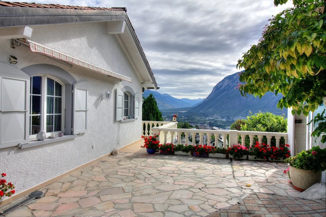 Villa in Crans-Montana, Valais, Switzerland 3 - 15433551