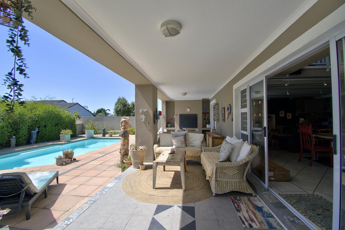 Country House in Robberg Ridge, Western Cape, South Africa 1 - 16275577