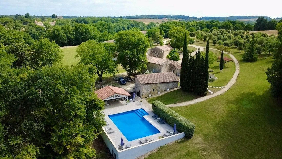 Estate in Dolmayrac, Nouvelle-Aquitaine, France 1 - 16276799