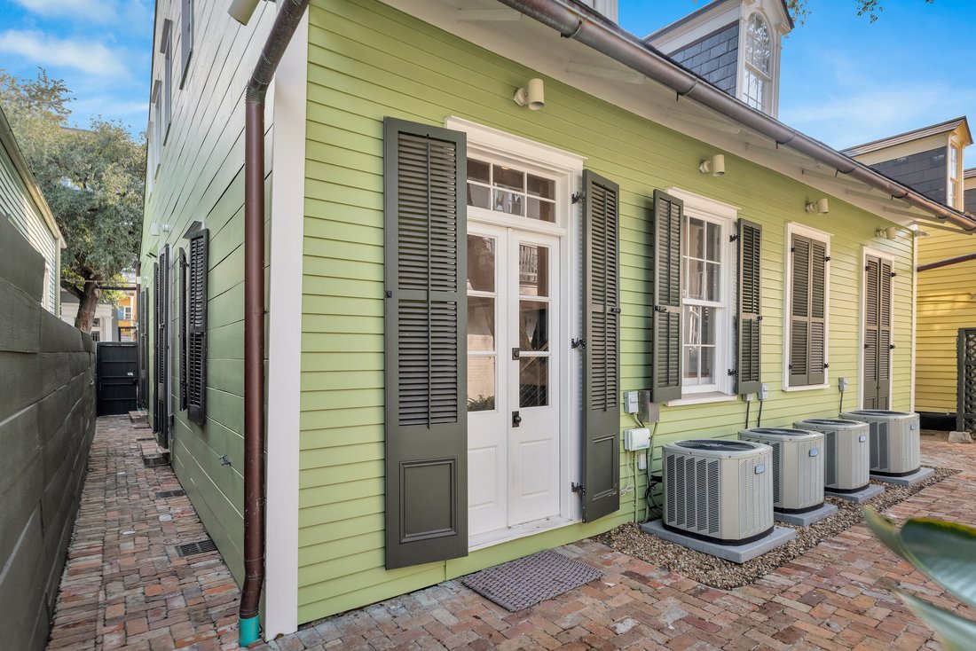 Condo in New Orleans, Louisiana, United States 2 - 16276914
