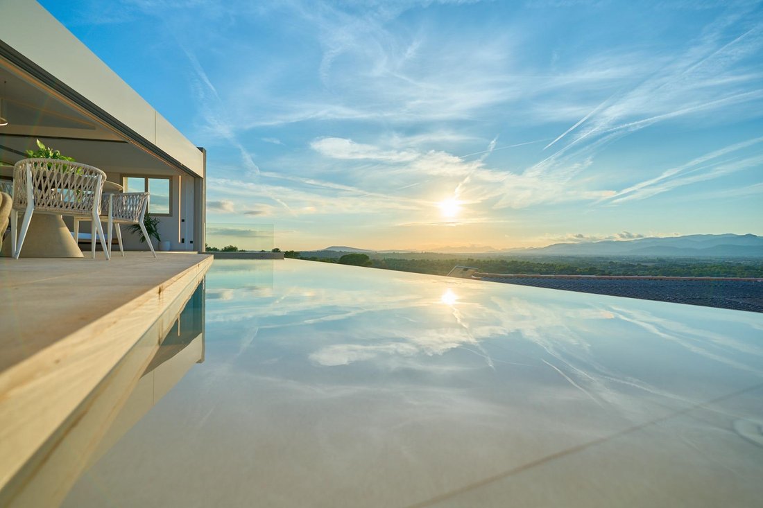 Villa in Costitx, Balearic Islands, Spain 3 - 15397416