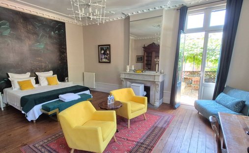 Castle for Sale in Moissac, Occitanie, France