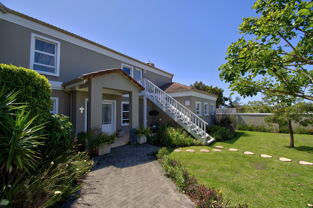 Country House in Robberg Ridge, Western Cape, South Africa 1 - 16275577