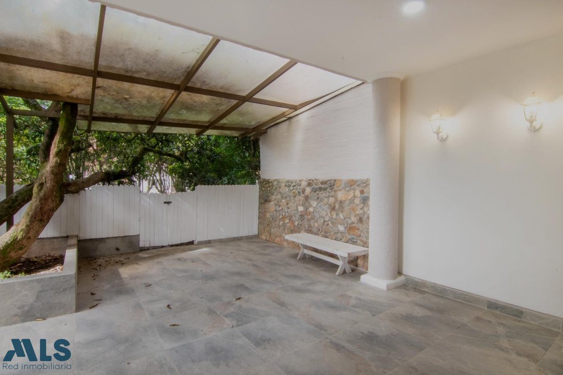 House in Medellín, Antioquia, Colombia 2 - 16270915