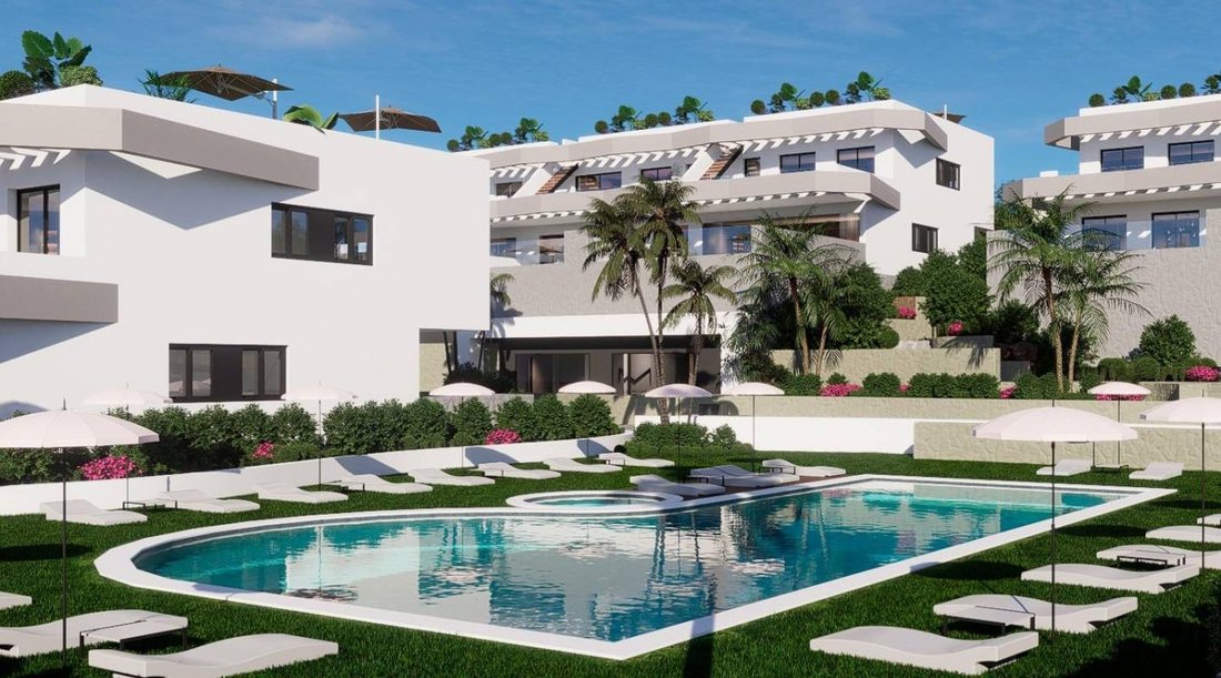 Bungalow in Finestrat, Valencian Community, Spain 1 - 16276206