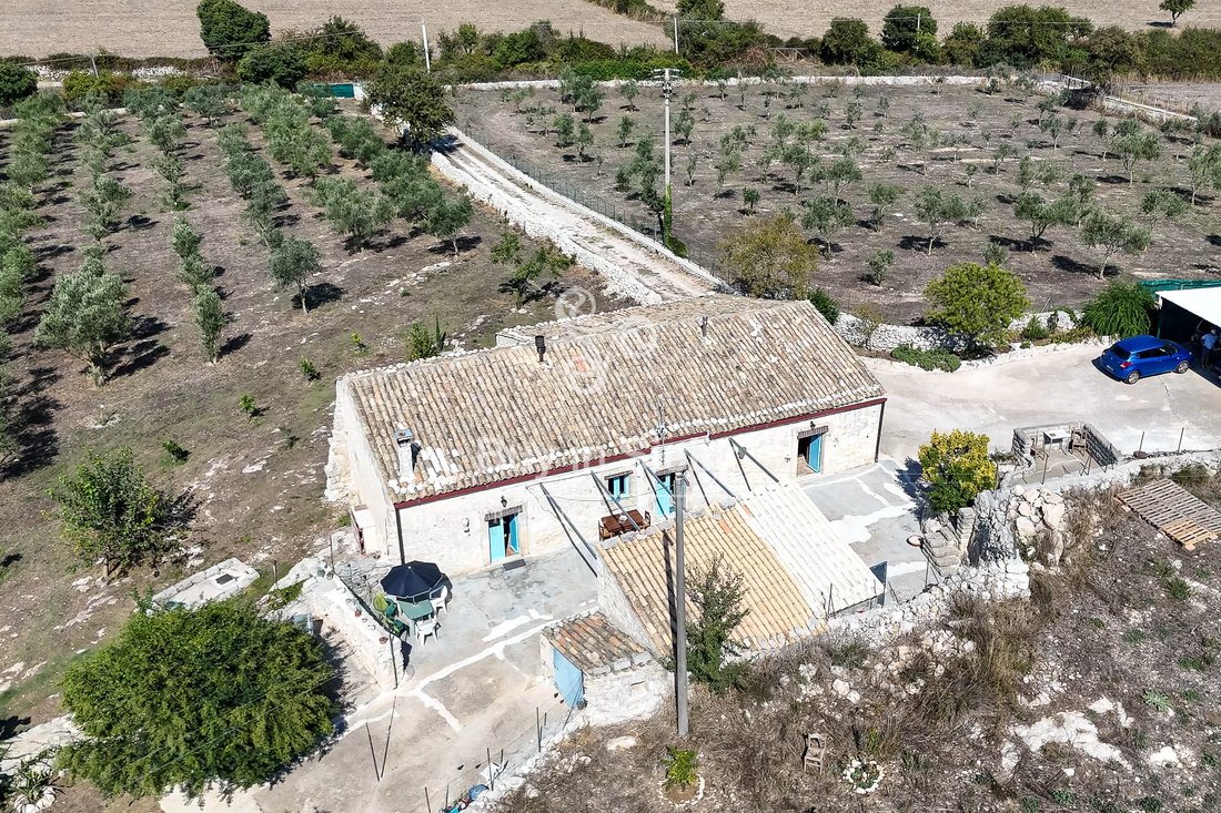 Villa in Noto, Sicily, Italy 1 - 16277082