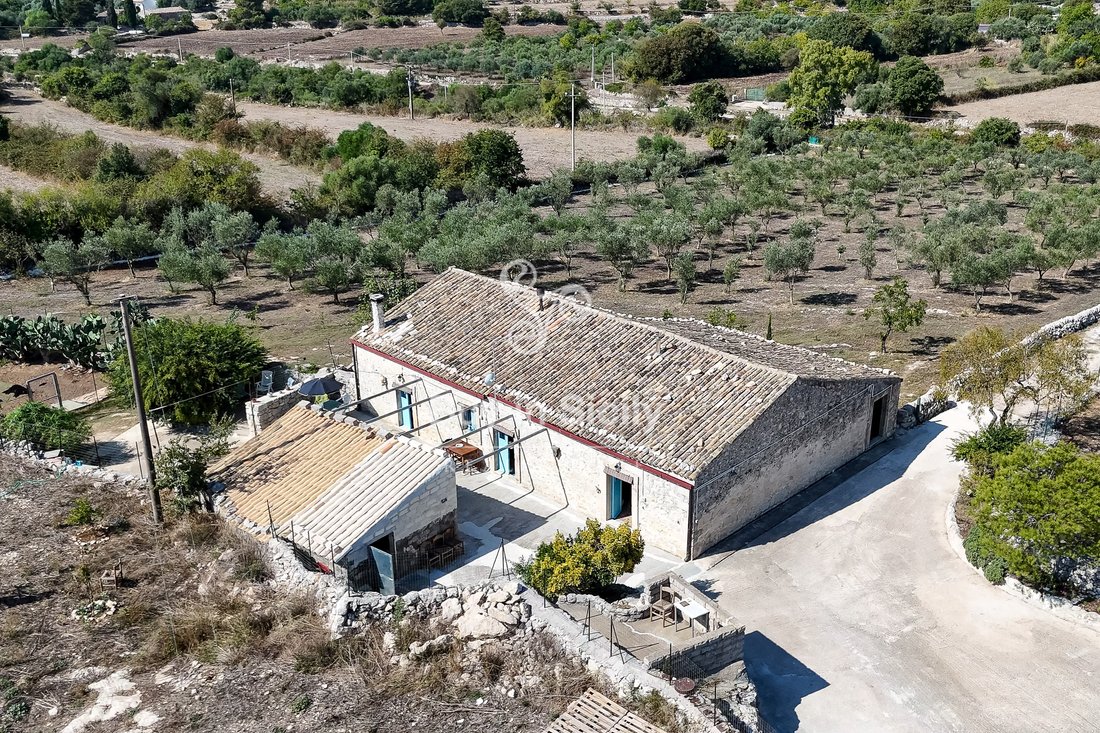 Villa in Noto, Sicily, Italy 2 - 16277082