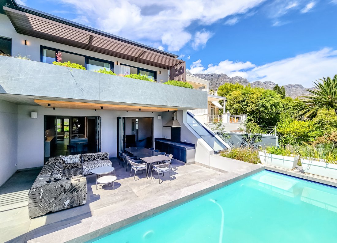 House in Bakoven, Cape Town, South Africa 3 - 16278399