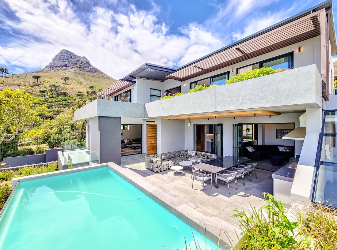 House in Bakoven, Cape Town, South Africa 5 - 16278399