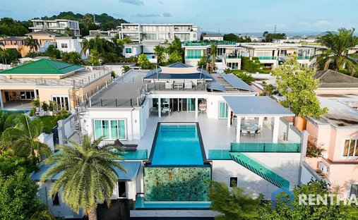 Villa in Pattaya City, Chon Buri, Thailand 1