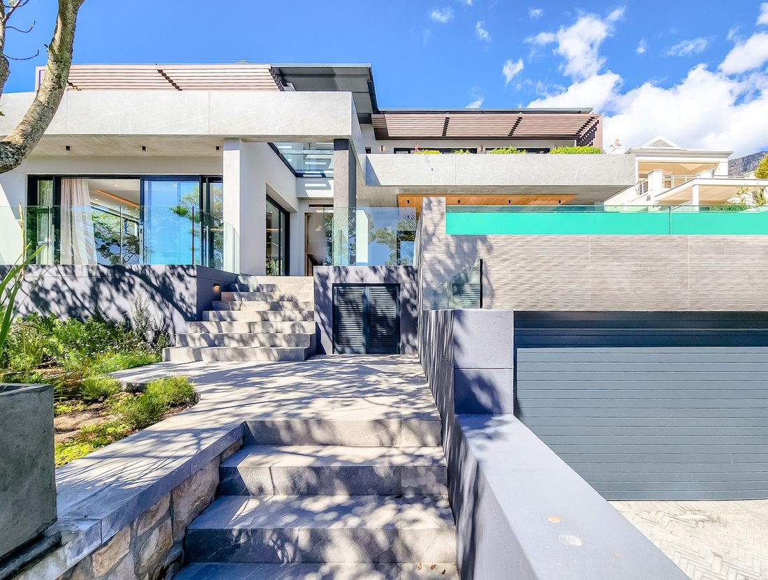 House in Bakoven, Cape Town, South Africa 2 - 16278399