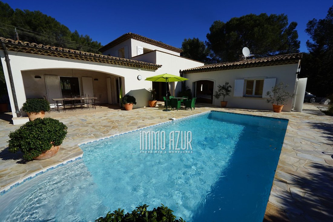 Villa in Tourrettes-sur-Loup, Provence-Alpes-Côte d'Azur, France 1 - 14852510