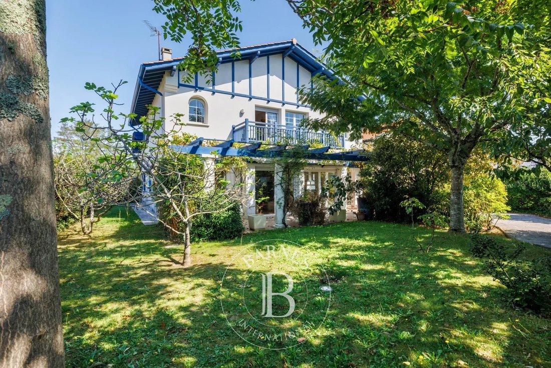 Townhouse in Saint Martin-Cité des Fleurs, Biarritz, France 1 - 16277736