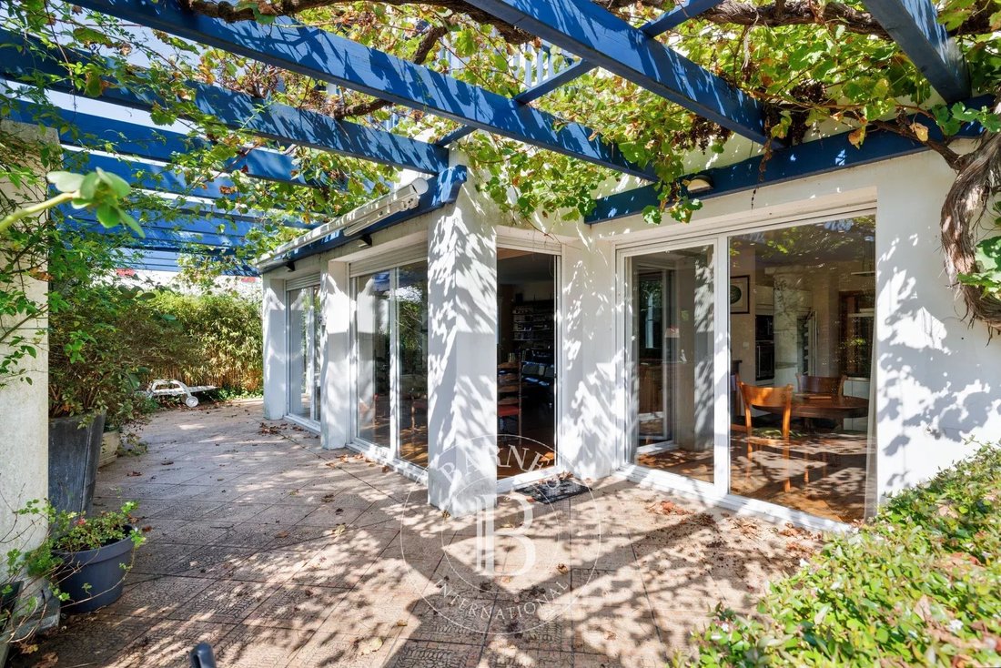 Townhouse in Saint Martin-Cité des Fleurs, Biarritz, France 2 - 16277736