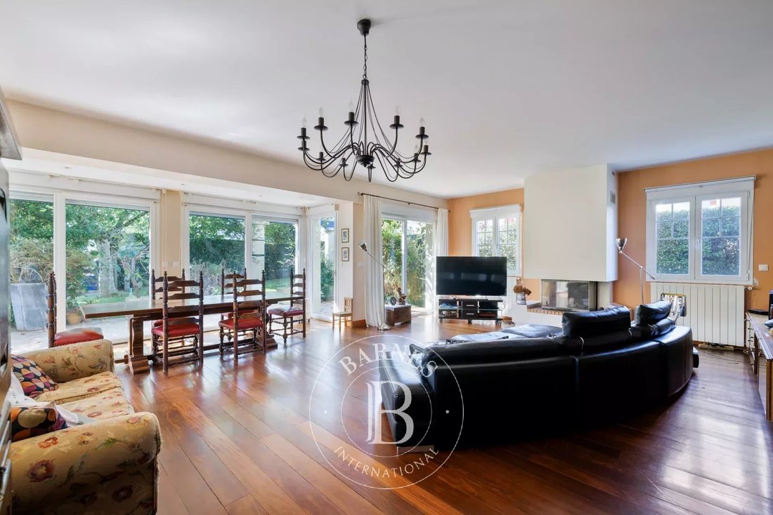 Townhouse in Saint Martin-Cité des Fleurs, Biarritz, France 3 - 16277736