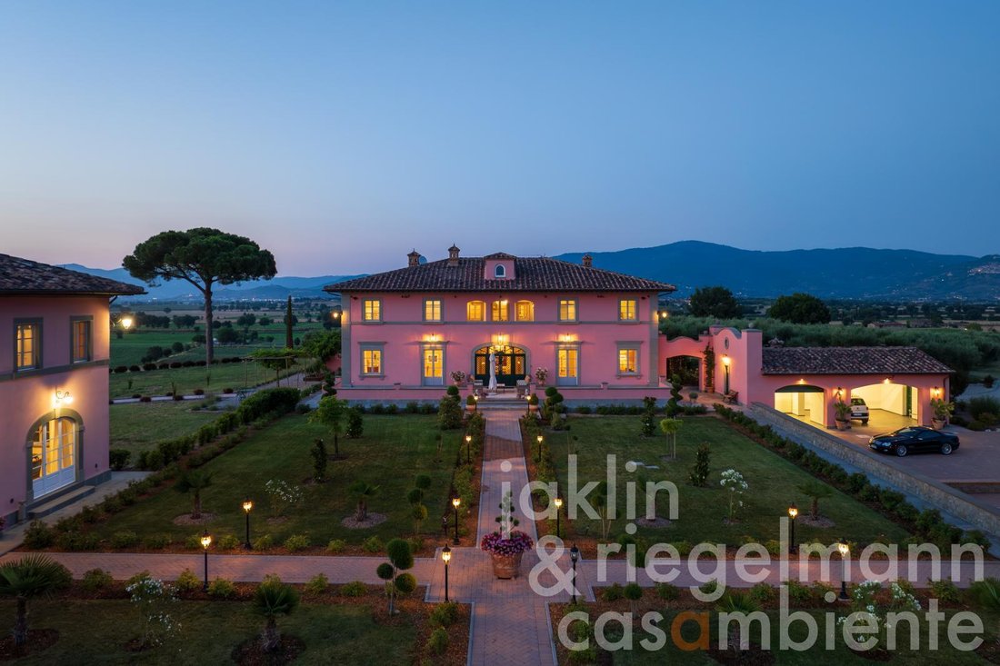 Estate in Center, Cortona, Tuscany 5 - 16277651