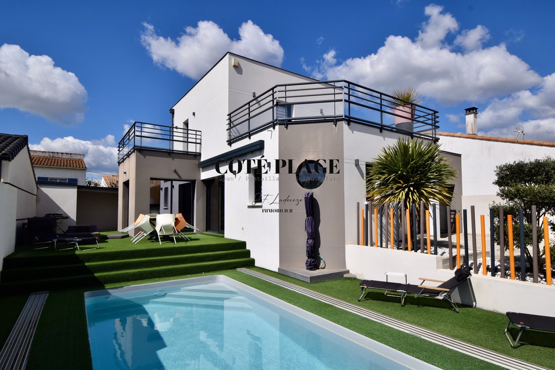 House in Vaux-sur-Mer, Nouvelle-Aquitaine, France 2 - 16277851