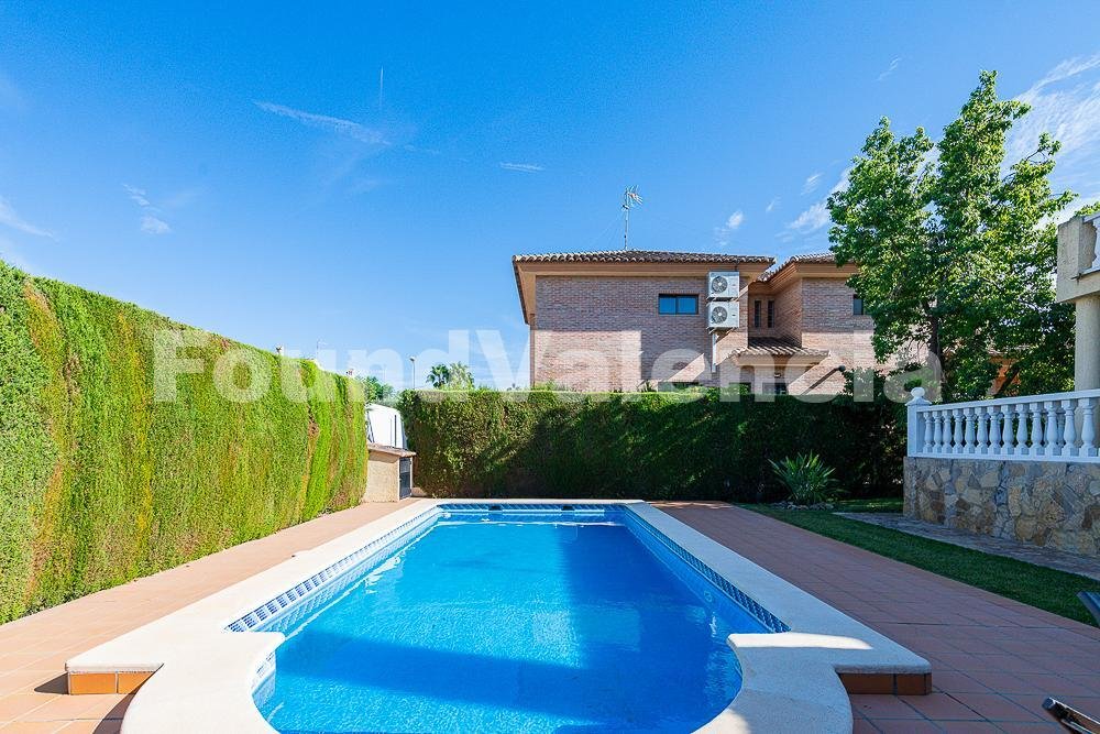 Villa in l'Eliana, Valencian Community, Spain 3 - 16277689