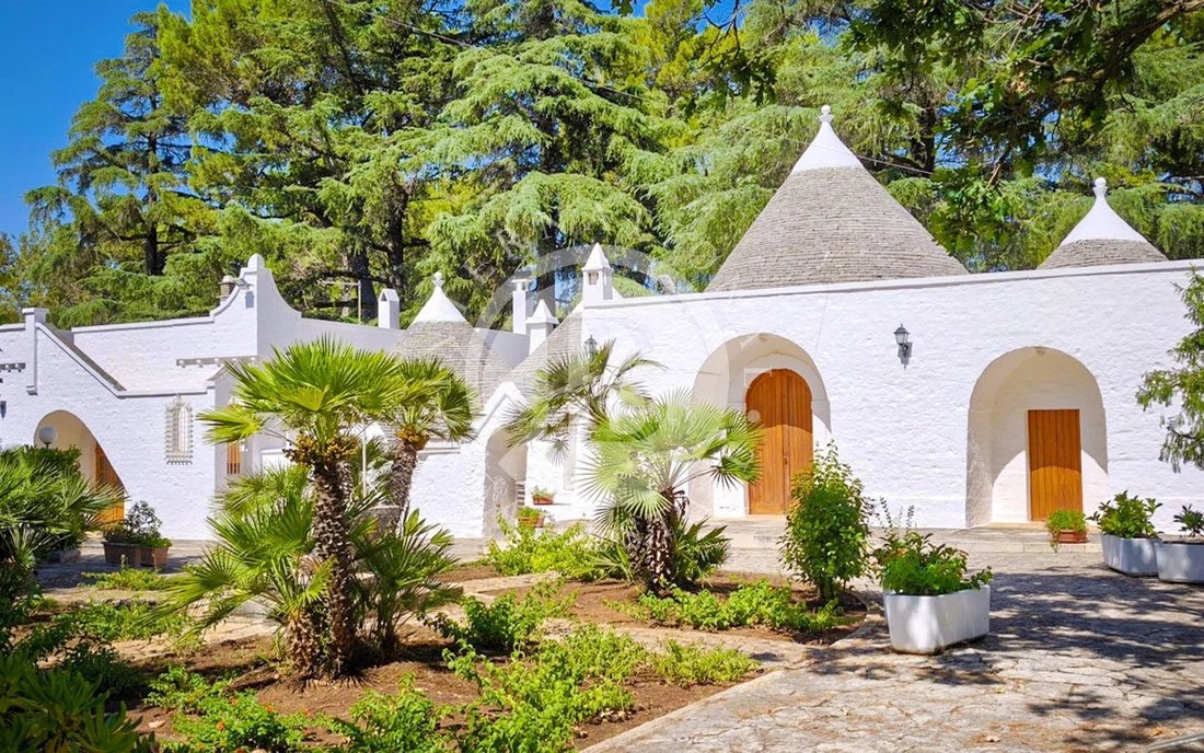 Villa in Selva di Fasano, Apulia, Italy 1 - 16277887