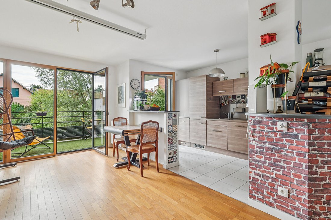 Apartment in Centre Ville-Sarments, Châtillon, France 1 - 16277845