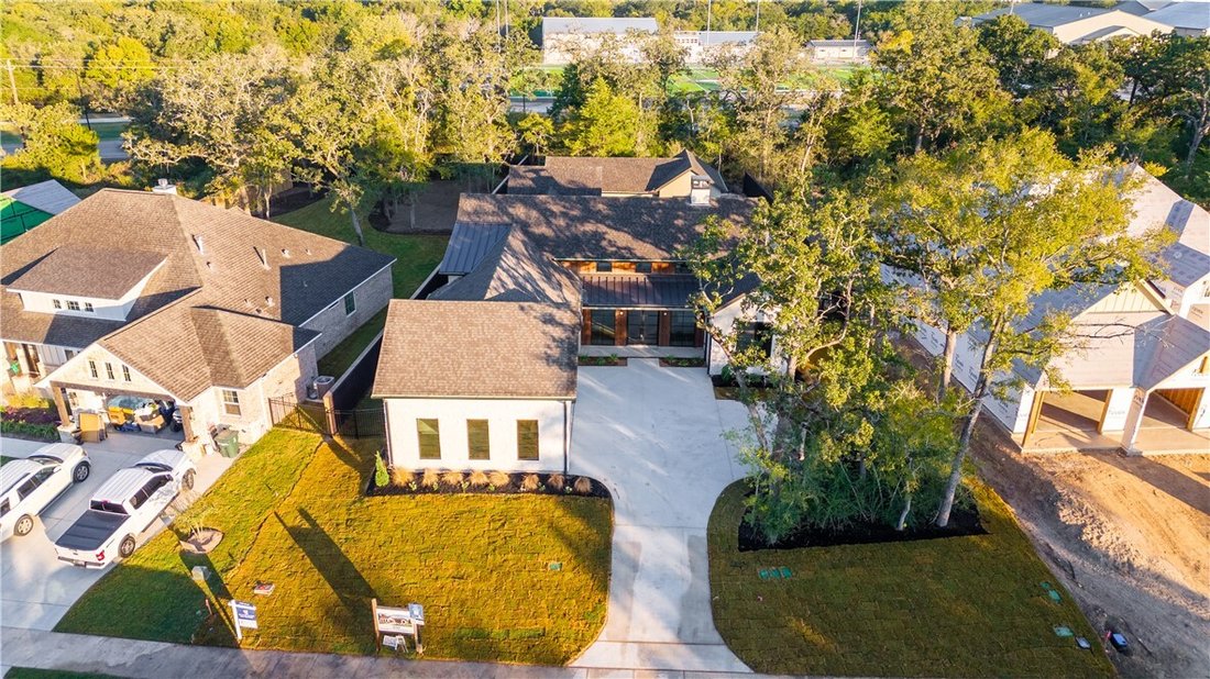 House in Bryan, Texas, United States 1 - 15762571