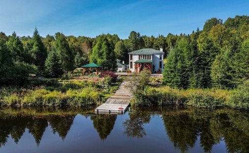 House in Saint-Michel-des-Saints, Quebec, Canada 1