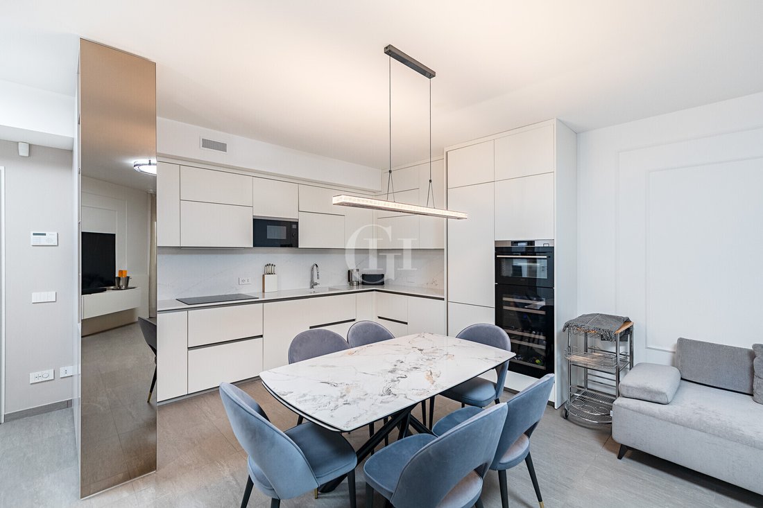 Apartment in Historic Center, Desenzano del Garda, Lombardy 3 - 16280839