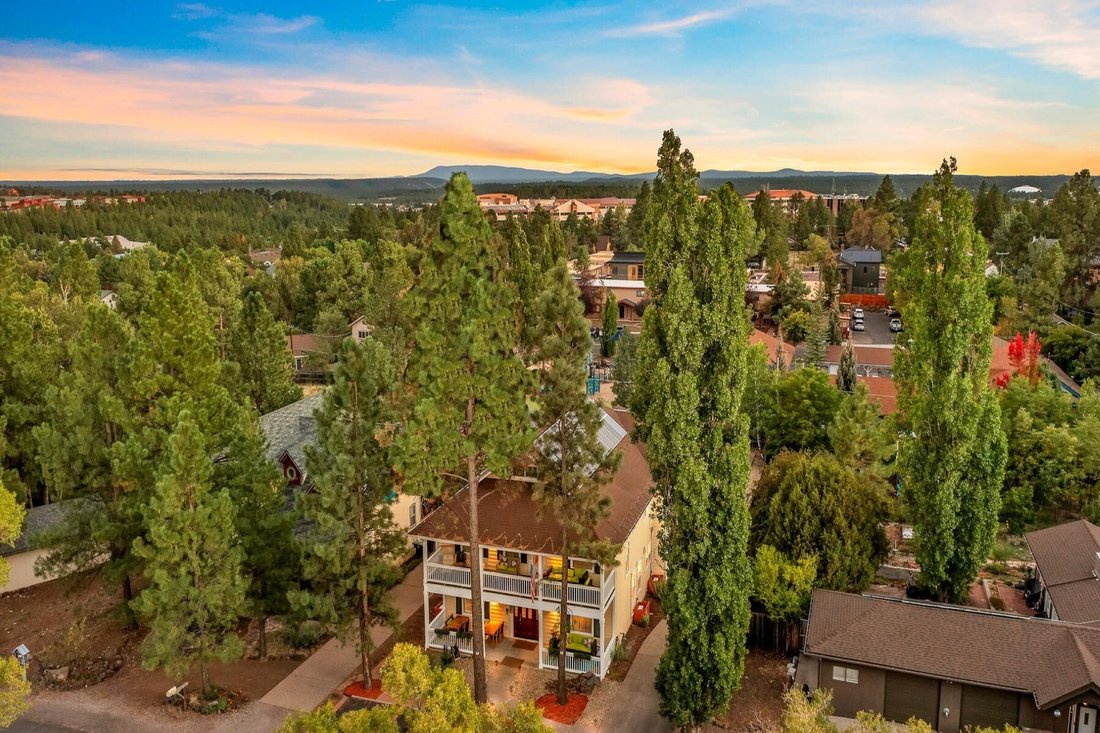 Flagstaff, Arizona, United States 3 - 16279030