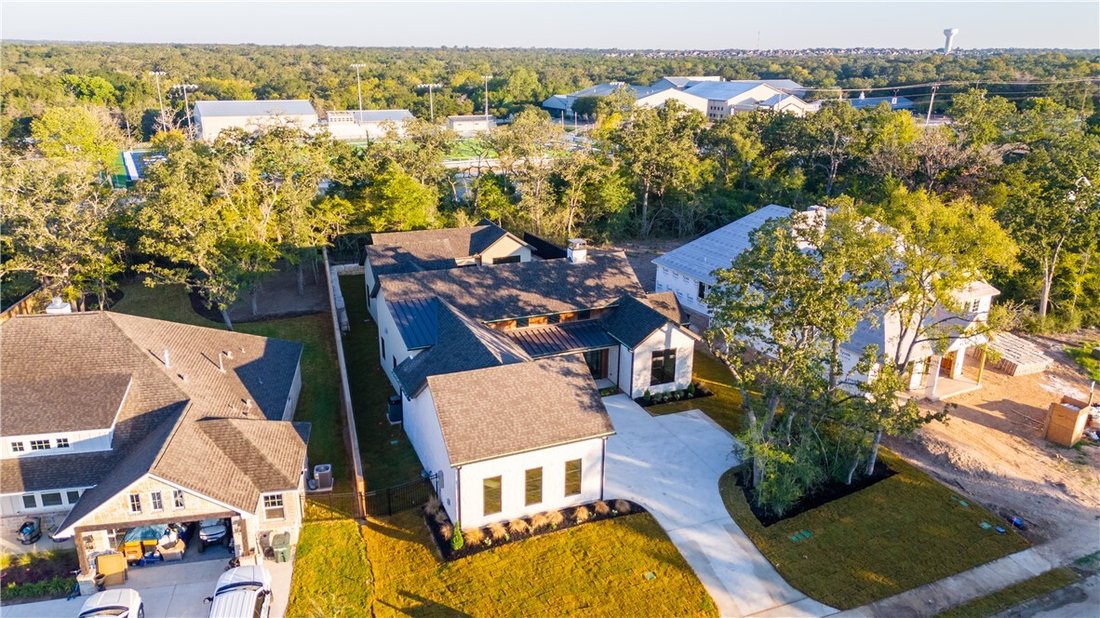 House in Bryan, Texas, United States 4 - 15762571