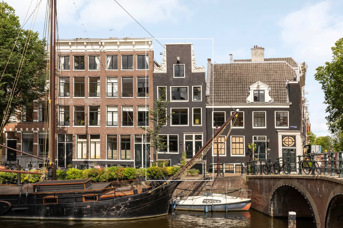 House in Amsterdam, North Holland, Netherlands 1 - 16280622