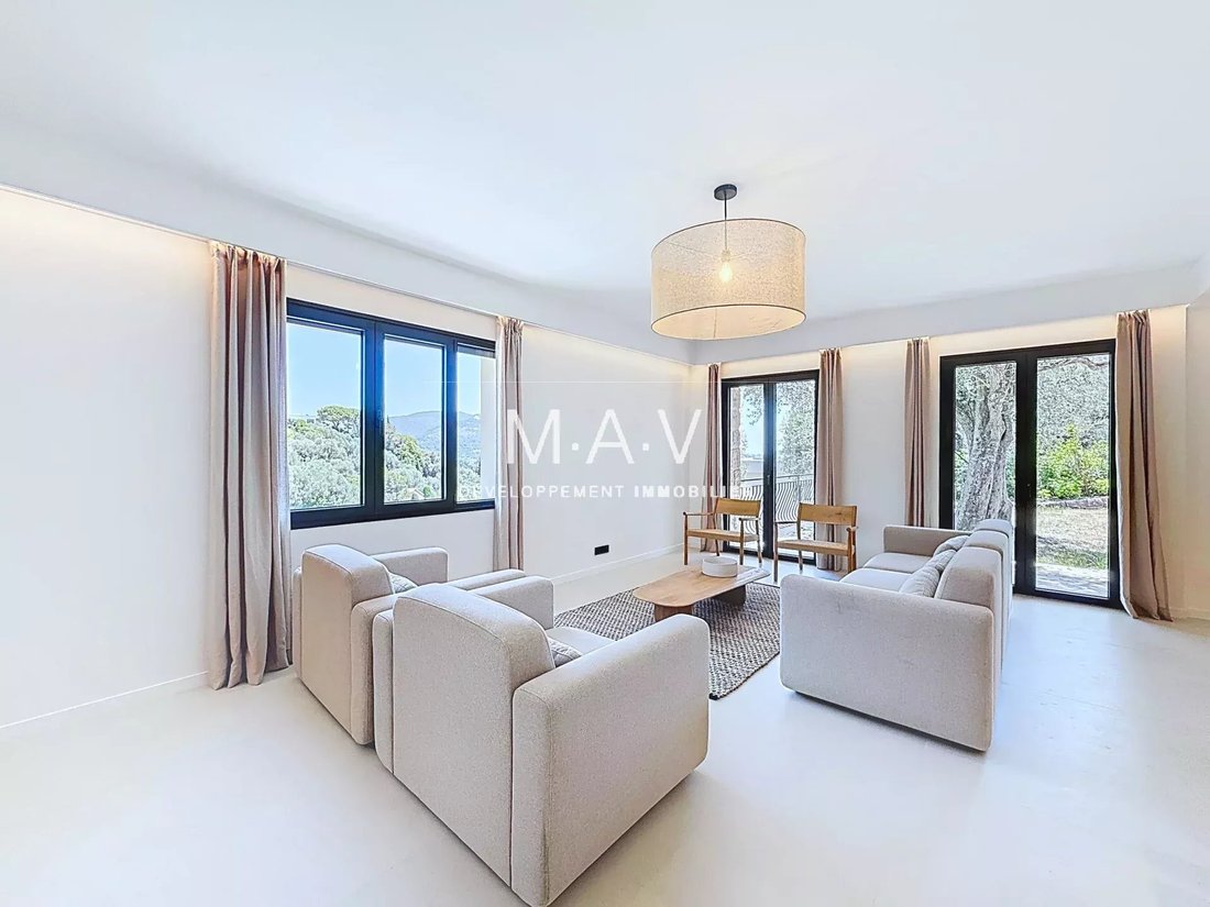 Villa in Nice, Provence-Alpes-Côte d'Azur, France 3 - 15933040